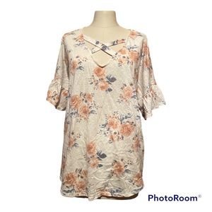 7th Ray woman’s 2x floral print short sleeve cross cross neck cotton blend top
